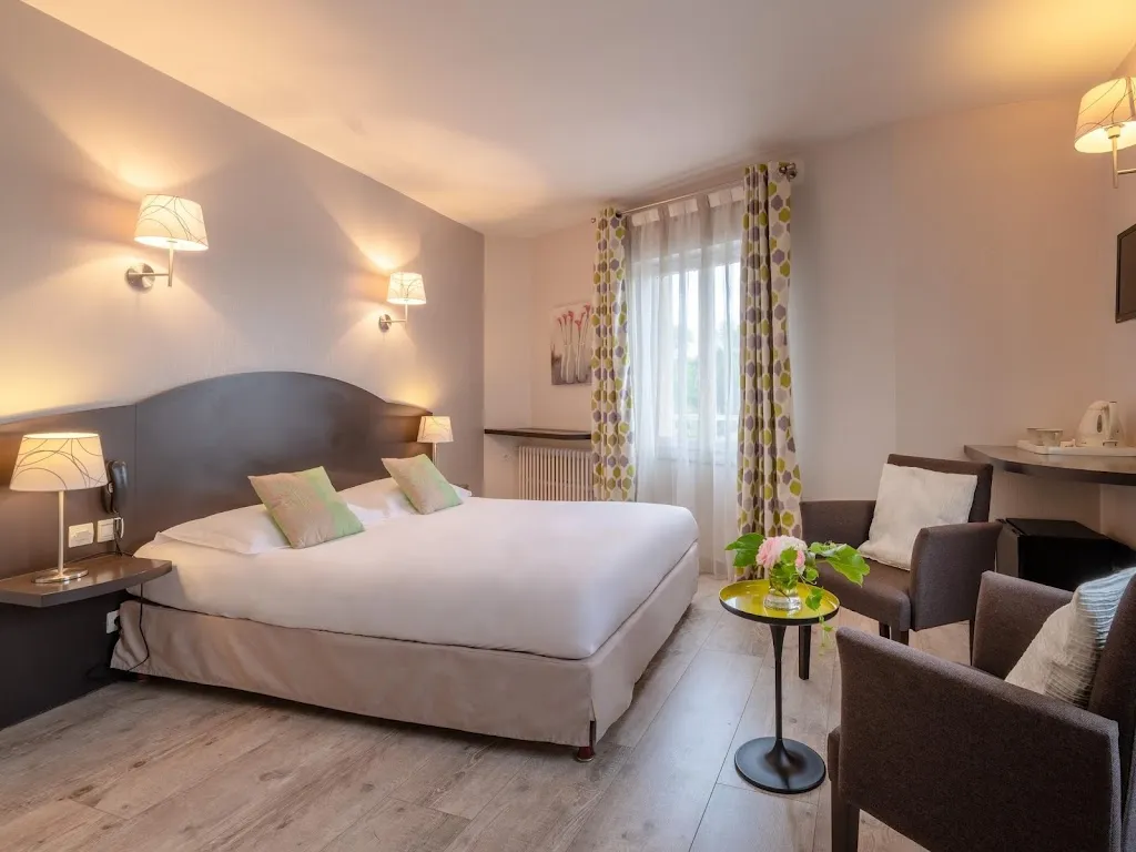 Logis Auberge du Poids Public_Saint-Félix-Lauragais_slider_image_2