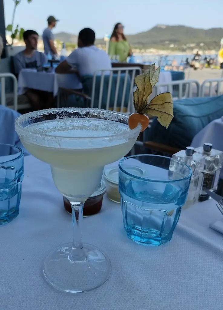 Clare Drury_L' ABORDAGE_Saint-Cyr-sur-Mer_review