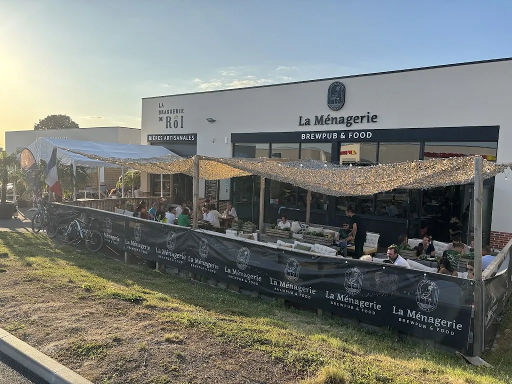 Louise Edwards_La Ménagerie - Bière artisanale & Burger maison_Saint-Cyr-l'École_review