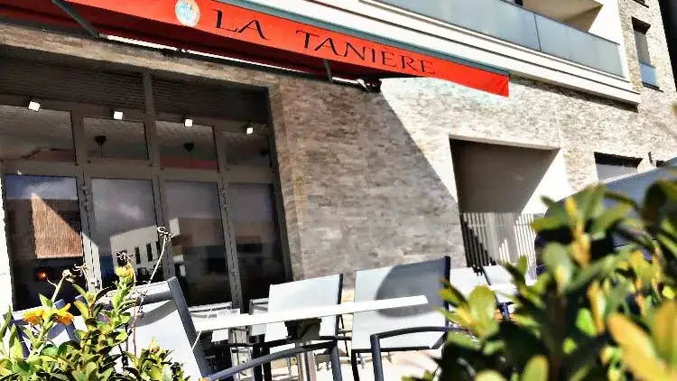 La Tanière restaurant in Saint-Cyr-l'École