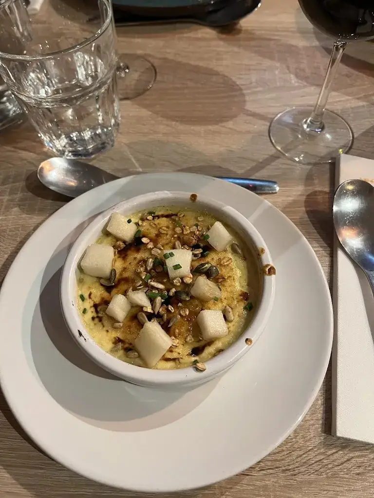 Lisa McKenna_L'instantané_Clermont-Ferrand_review