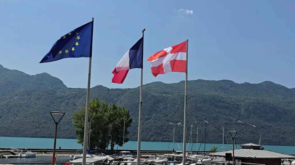 Ludmila Morozova-Buss_Brasserie de l'Aquarium_Aix-les-Bains_review