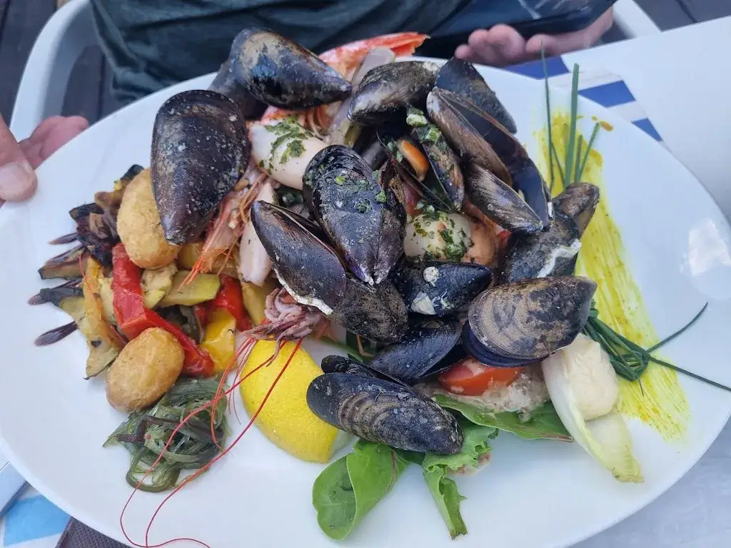 Le P'tit Bateau_Saint-Cyprien_slider_image_3