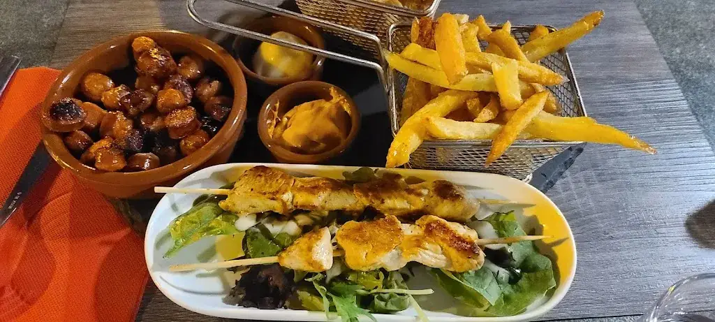 L'Ane Rouge_Saint-Cyprien_slider_image_3