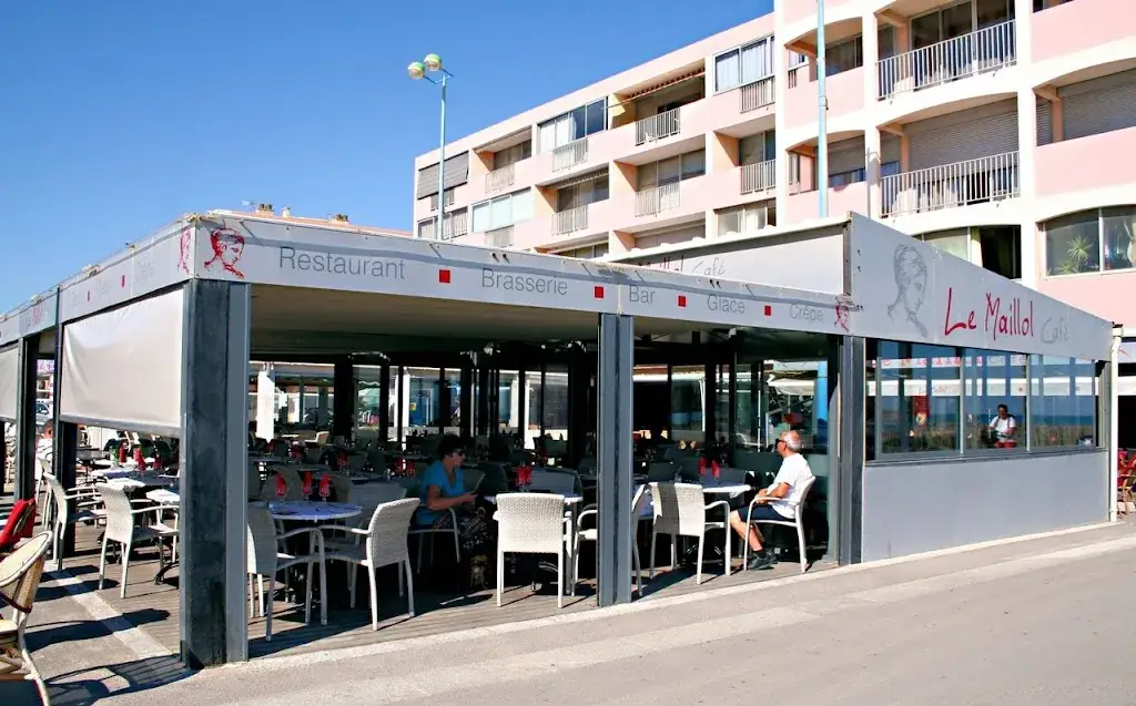 Maillol Café restaurant in Saint-Cyprien