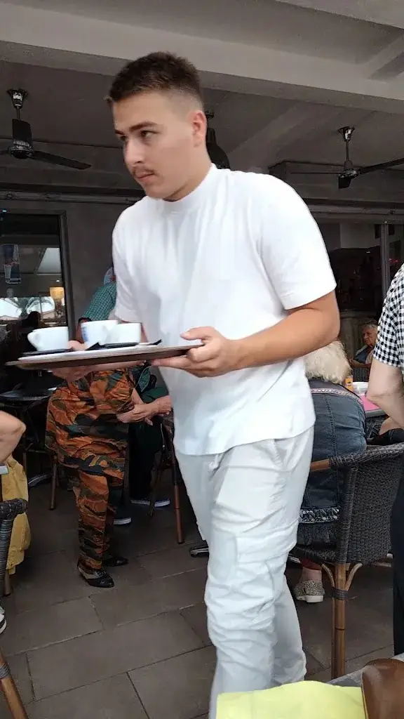 Maillol Café_Saint-Cyprien_slider_image_2