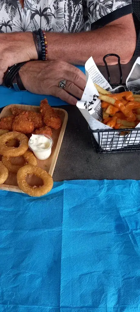 Nel R_Quai Ouest_Saint-Cyprien_review