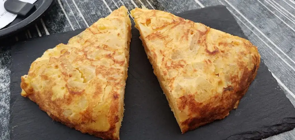 Michael Reichmann_Quai Ouest_Saint-Cyprien_review