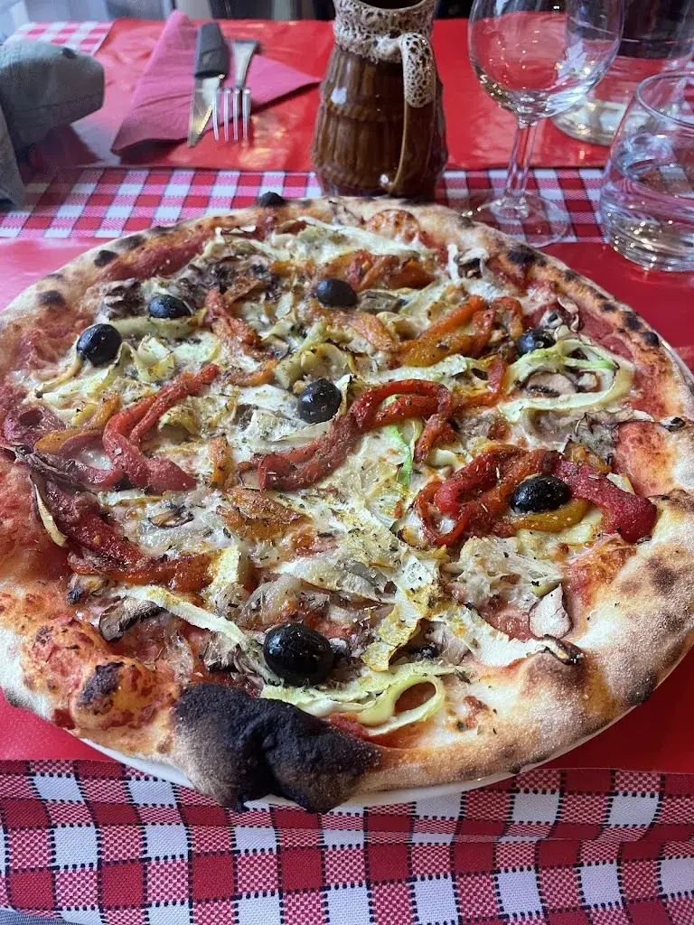 Michael Phelan_5cypriens_Saint-Cyprien_review