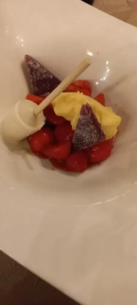 Elsa TARRAGO_Amphitryon Capucine_Clermont-Ferrand_review