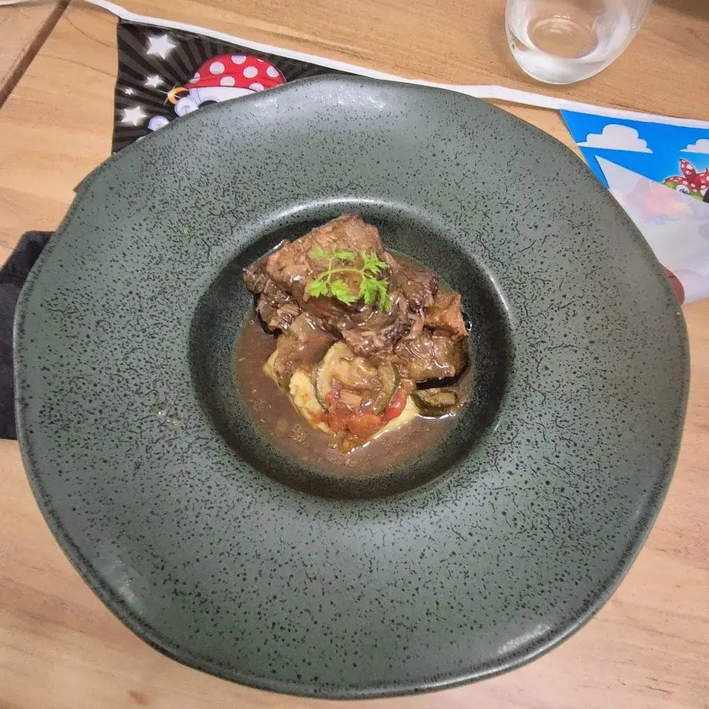 Hôtel Restaurant le Saint Georges_Saint-Georges-de-Mons_slider_image_2