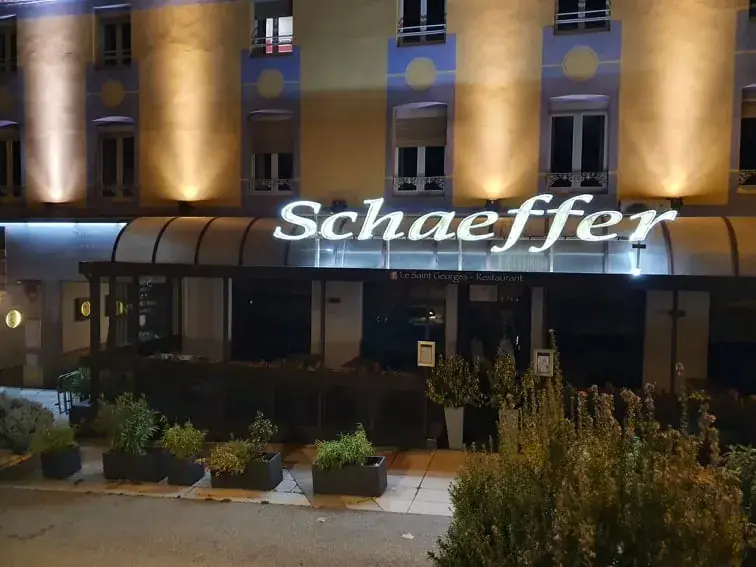 Le St Georges restaurante en Serrières