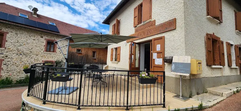 Julien Vannarien_Auberge de la fontaine_Merlas_review