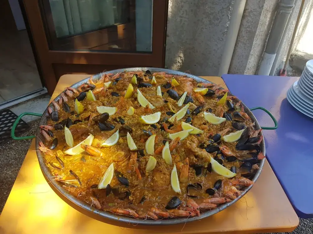 William Lecoeur_Au 1884_Velanne_review