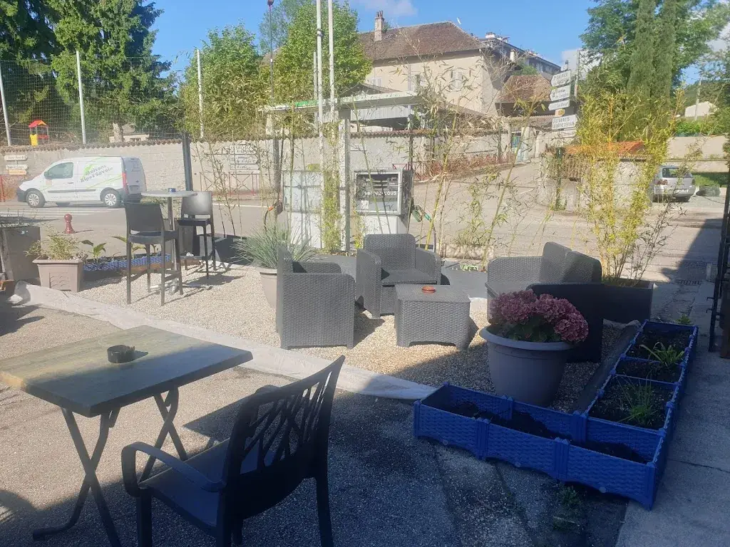 Au Machon du Lavoir Restaurant in Saint-Geoire-en-Valdaine