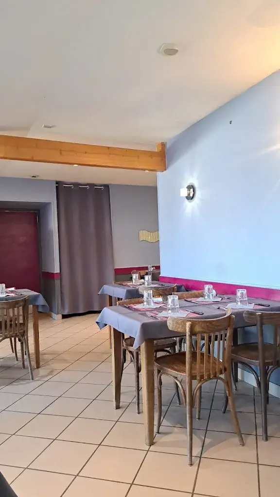 Le Lams Restaurant in Saint-Genix-les-Villages