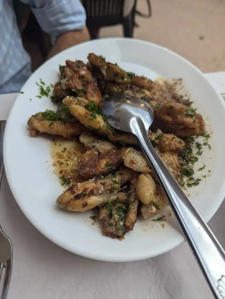 Luke Pearce_Restaurant Gourjux les Bergeronnettes_Champagneux_review