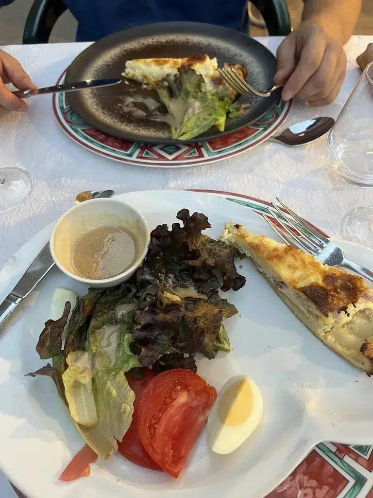 Jack Tasker_Restaurant Gourjux les Bergeronnettes_Champagneux_review