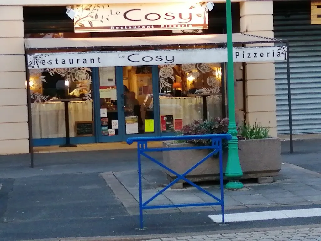 Restaurant Pizzeria Le Cosy Restaurant in Saint-Georges-de-Reneins