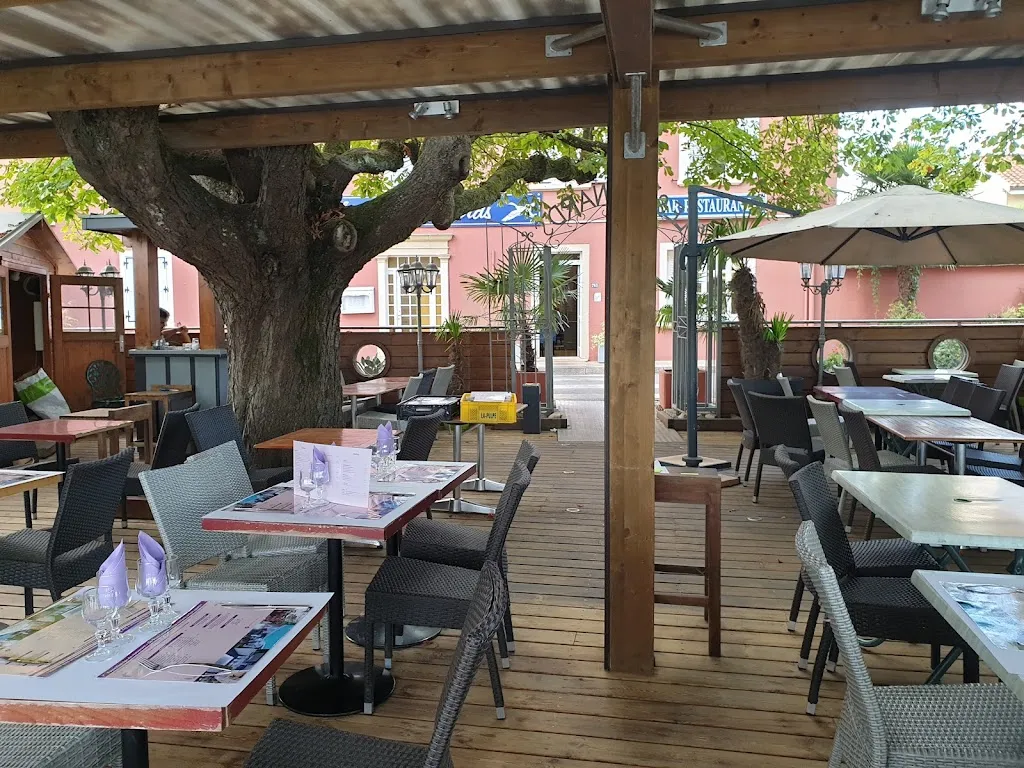 Les 3 Canards restaurant in Saint-Georges-de-Reneins