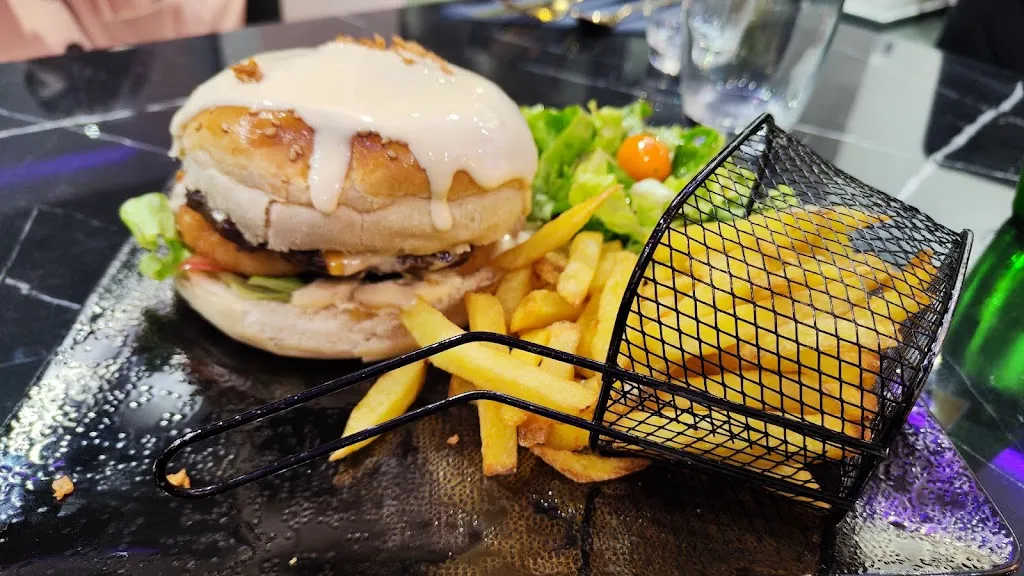 Menu_Gold & black_Saint-Fons_immagine_8