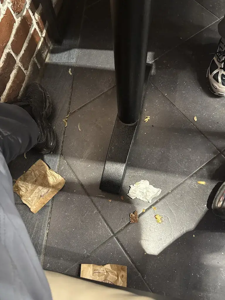 Sam_L'Express Saint-Fons_Saint-Fons_review