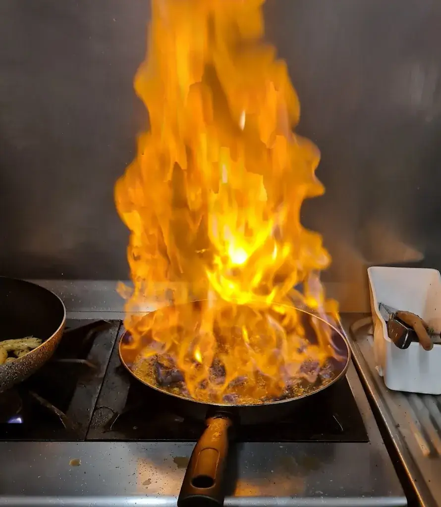 Menu_Le Contact Restaurant Bar_Saint-Gérand-le-Puy_image_6