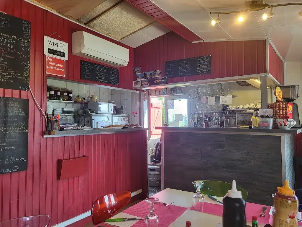 Le Contact Restaurant Bar_Saint-Gérand-le-Puy_slider_image_3