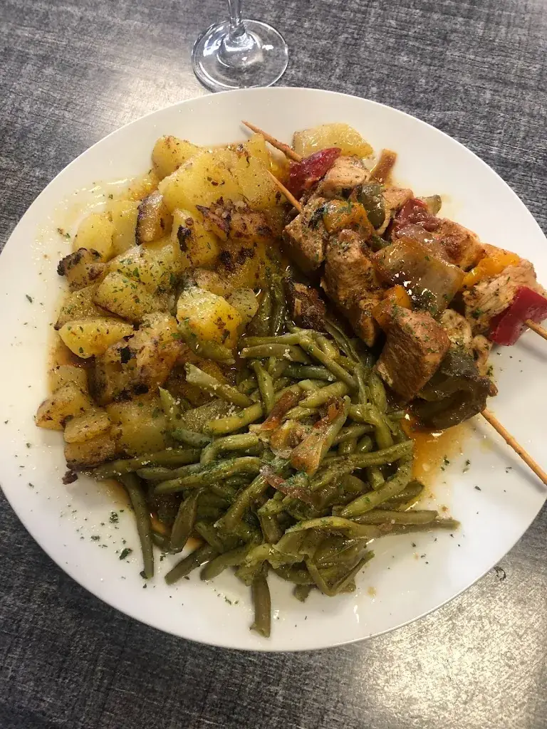 Menu_Le Moderne « chez Nell »_Saint-Germain-des-Fossés_image_8