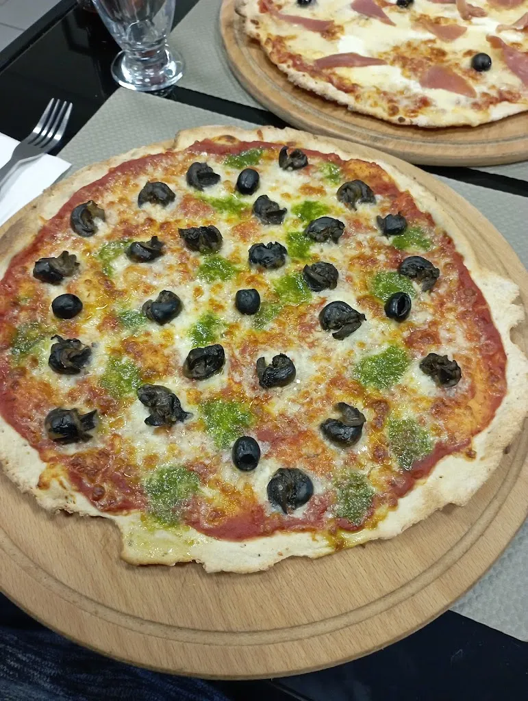 CHEZ SOPHIE_Saint-Germain-des-Fossés_slider_image_2