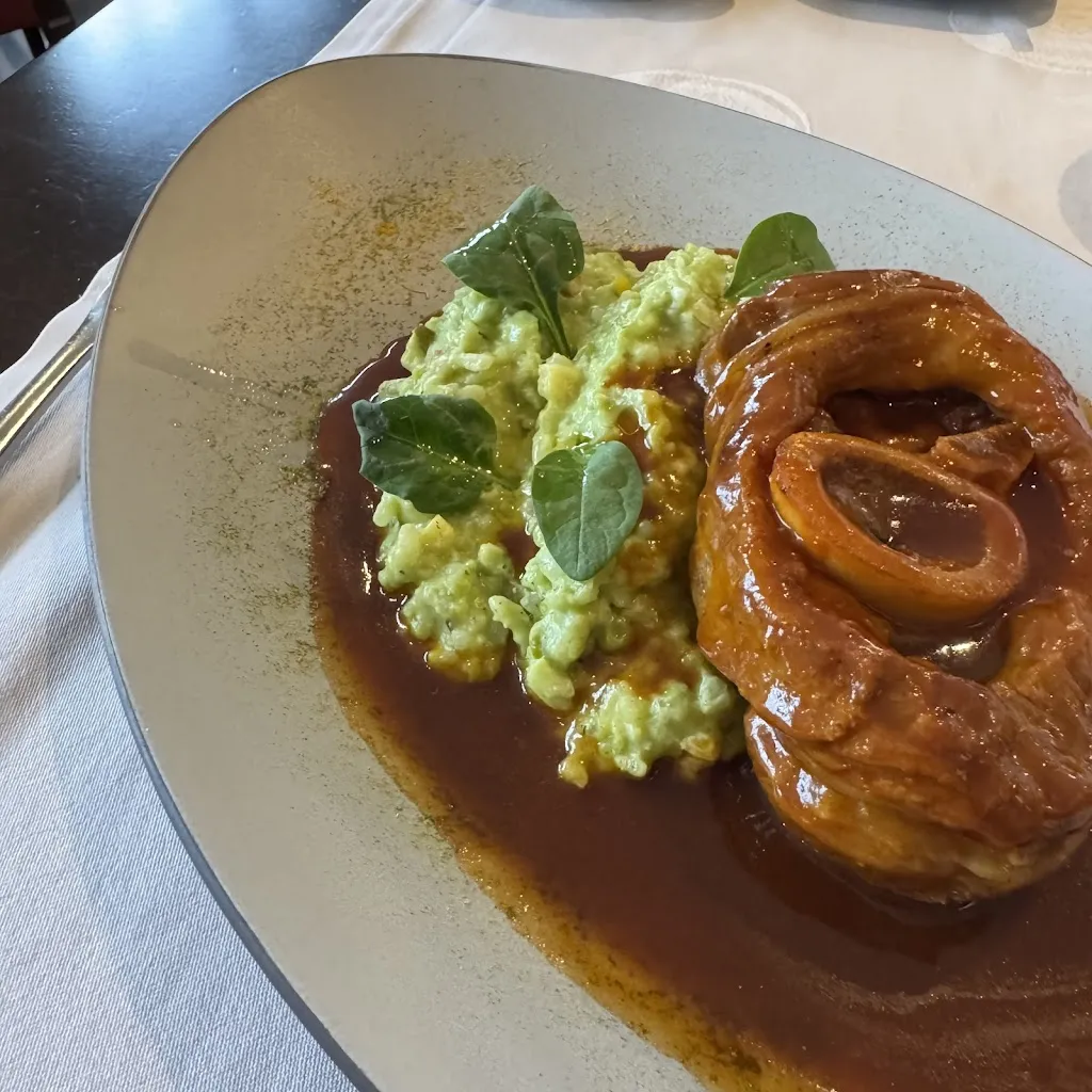 Yan Wang_Les 4 Saisons_Saint-Galmier_review