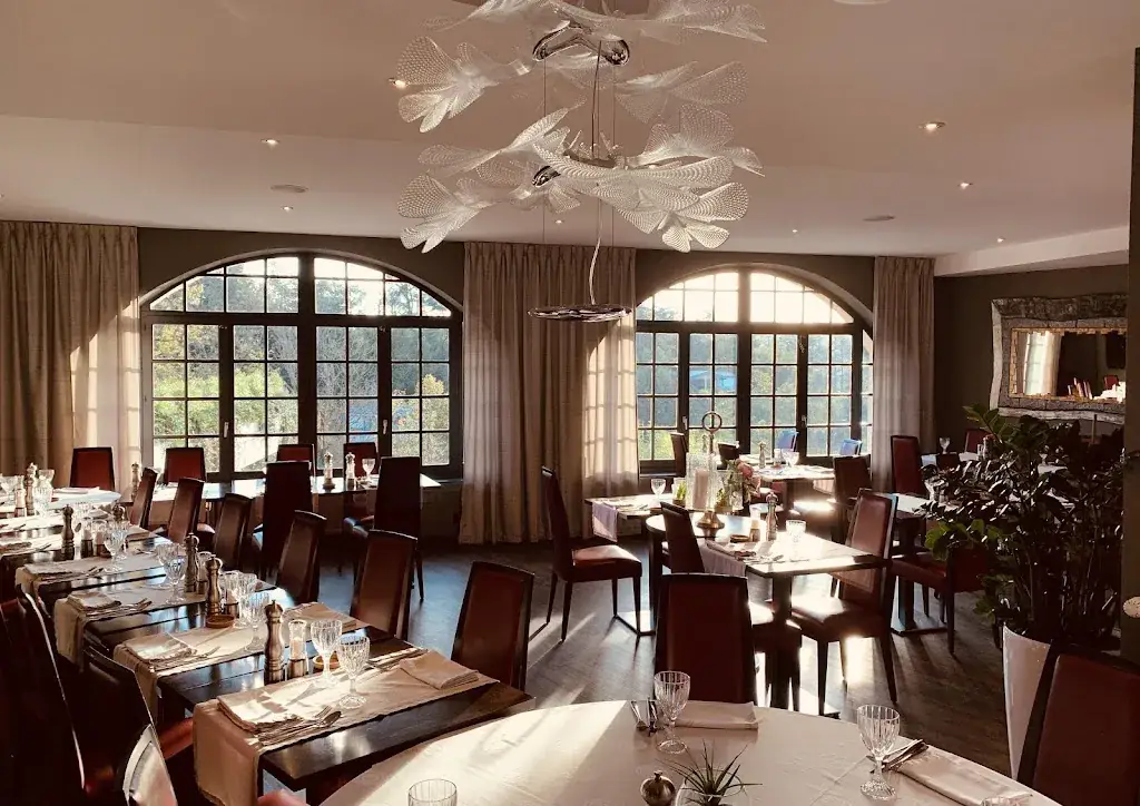 Logis Hostellerie du Forez_Saint-Galmier_slider_image_1