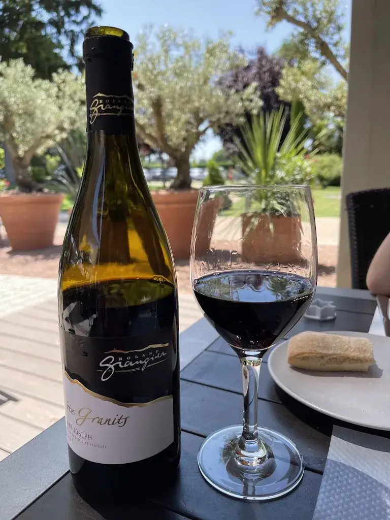 Christian Eriksen_Domaine de la Charpinière, The Originals Collection_Saint-Galmier_review