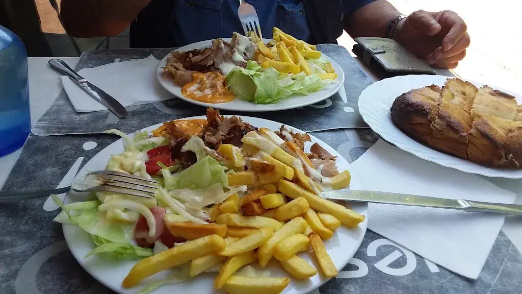 Chez Osman_Saint-Galmier_slider_image_2