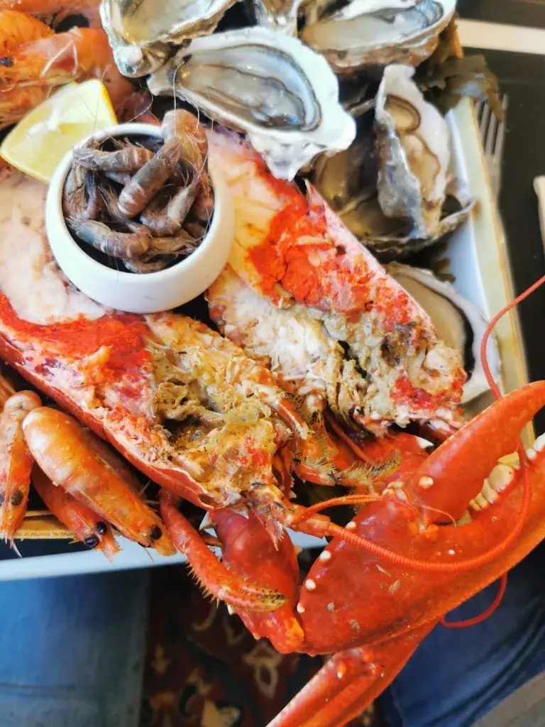 Sandra Garbely_O'lala Bar & Restaurant_Saint-Germain-sur-Ay_review