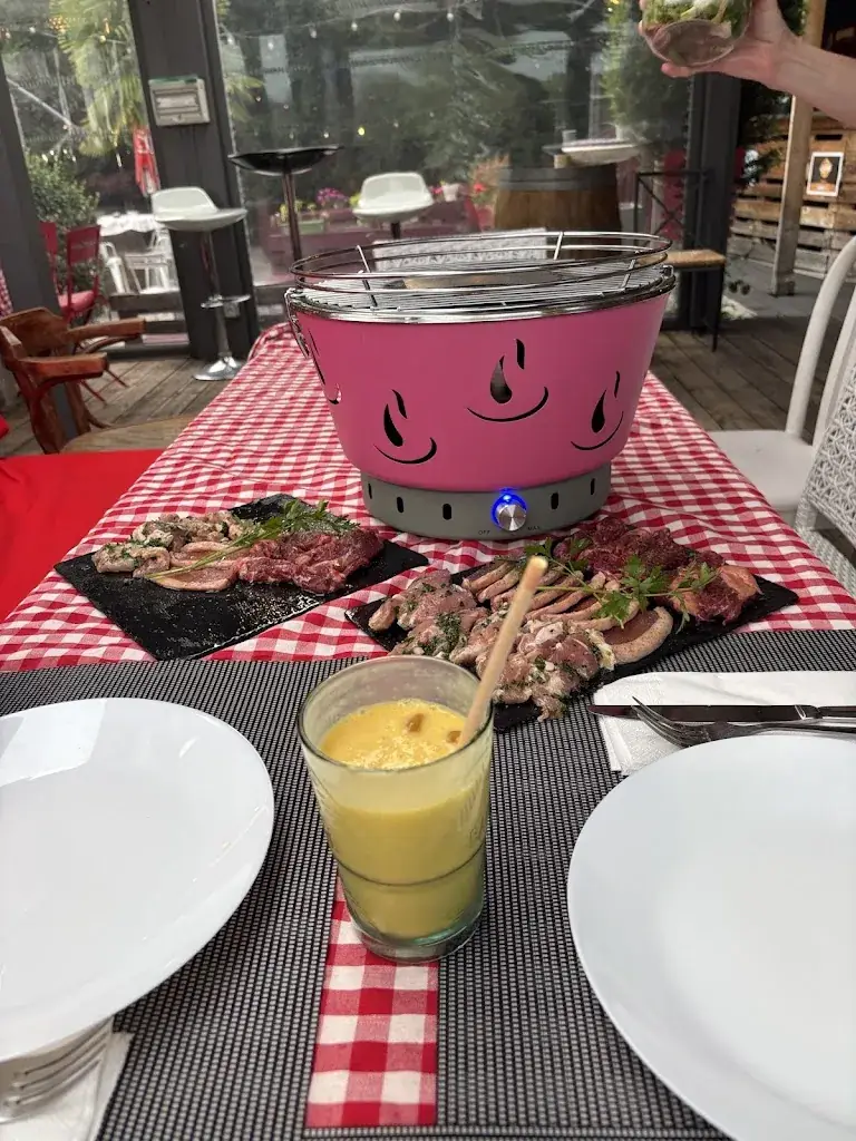 E H_Les Copains D'abord..._Saint-Genis-Pouilly_review