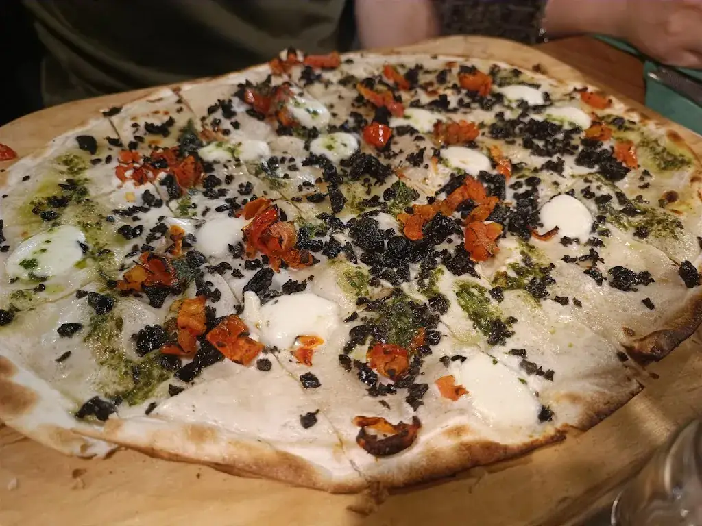 Acoran Rodríguez_ÔBrasseur_Saint-Genis-Pouilly_review