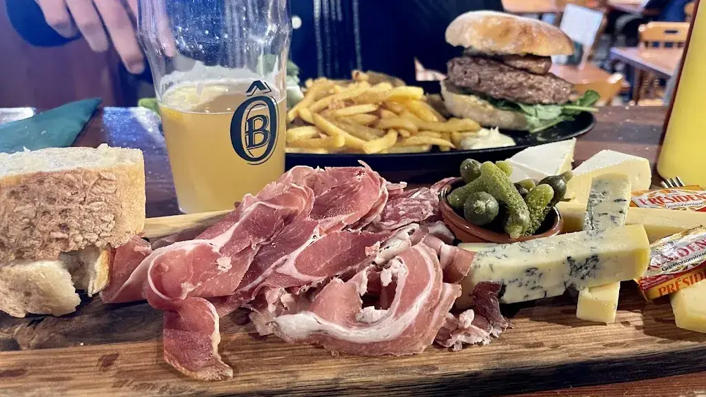 ÔBrasseur_Saint-Genis-Pouilly_slider_image_3