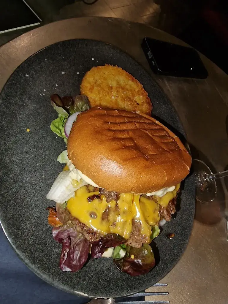 La Dégust’_Saint-Genis-Pouilly_slider_image_3