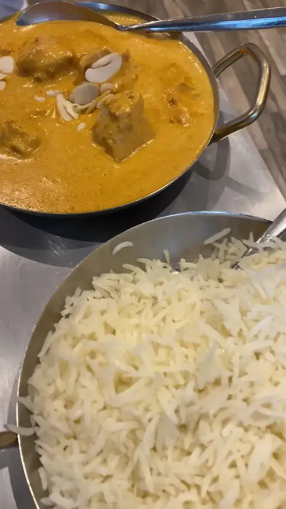 Le Mahal_Saint-Genis-Pouilly_slider_image_2