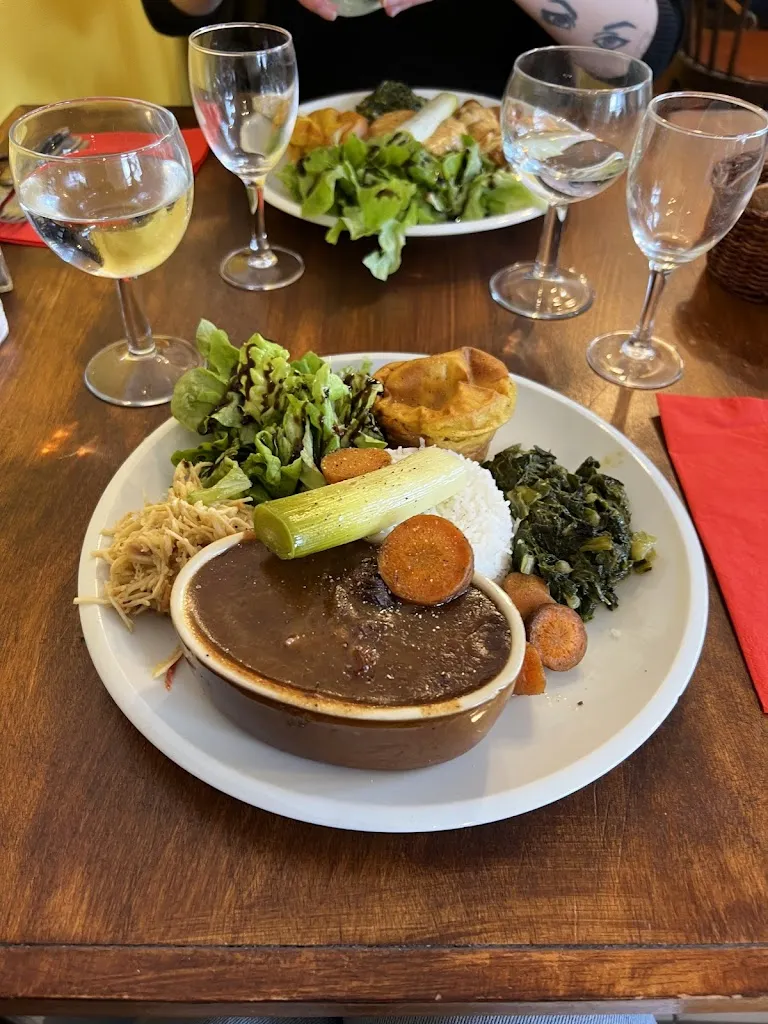 Lidia R_Bistro Le Cheval Blanc_Saint-Germain-Laval_recensione