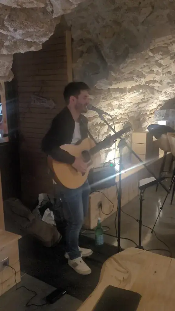 Pizz à II_Saint-Germain-Laval_slider_image_2