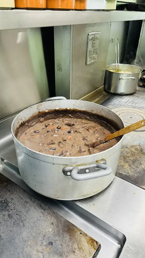 L'auberge Espagnole_Saint-Lattier_slider_image_3