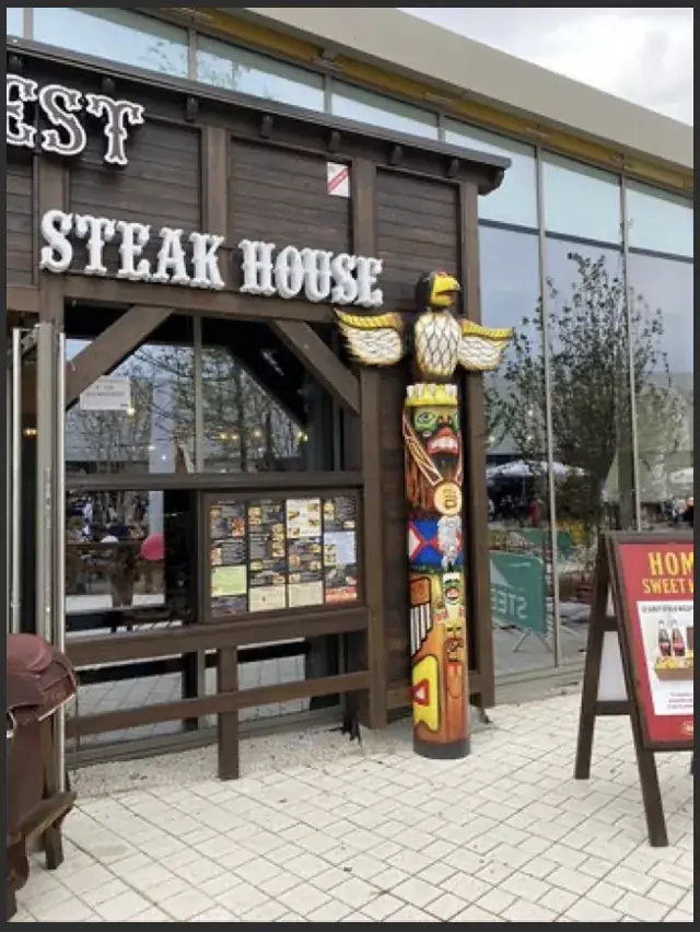 Old wild west_Saint-Jean-Bonnefonds_slider_image_1