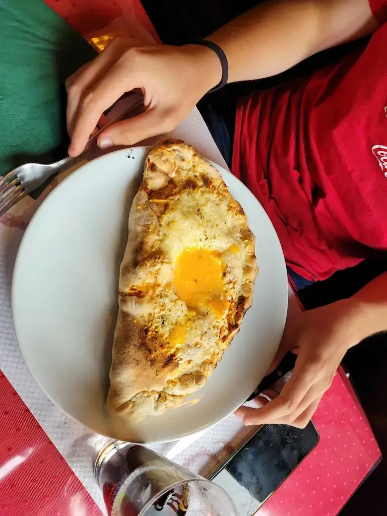 Chris Le_Gino's Pizzeria_Saint-Jean-de-Bournay_review