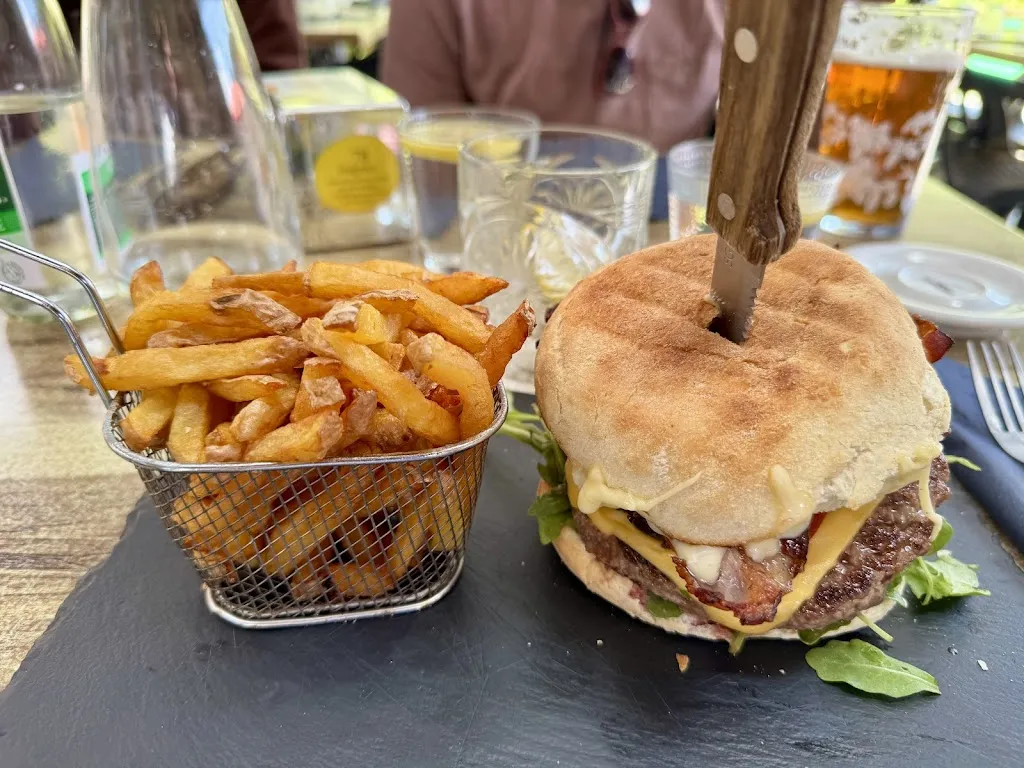 Boris Frochen_Le longes bar_Saint-François-Longchamp_review