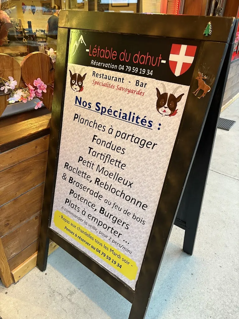 Grégoire Richier_L'Étable du Dahut_Saint-François-Longchamp_review