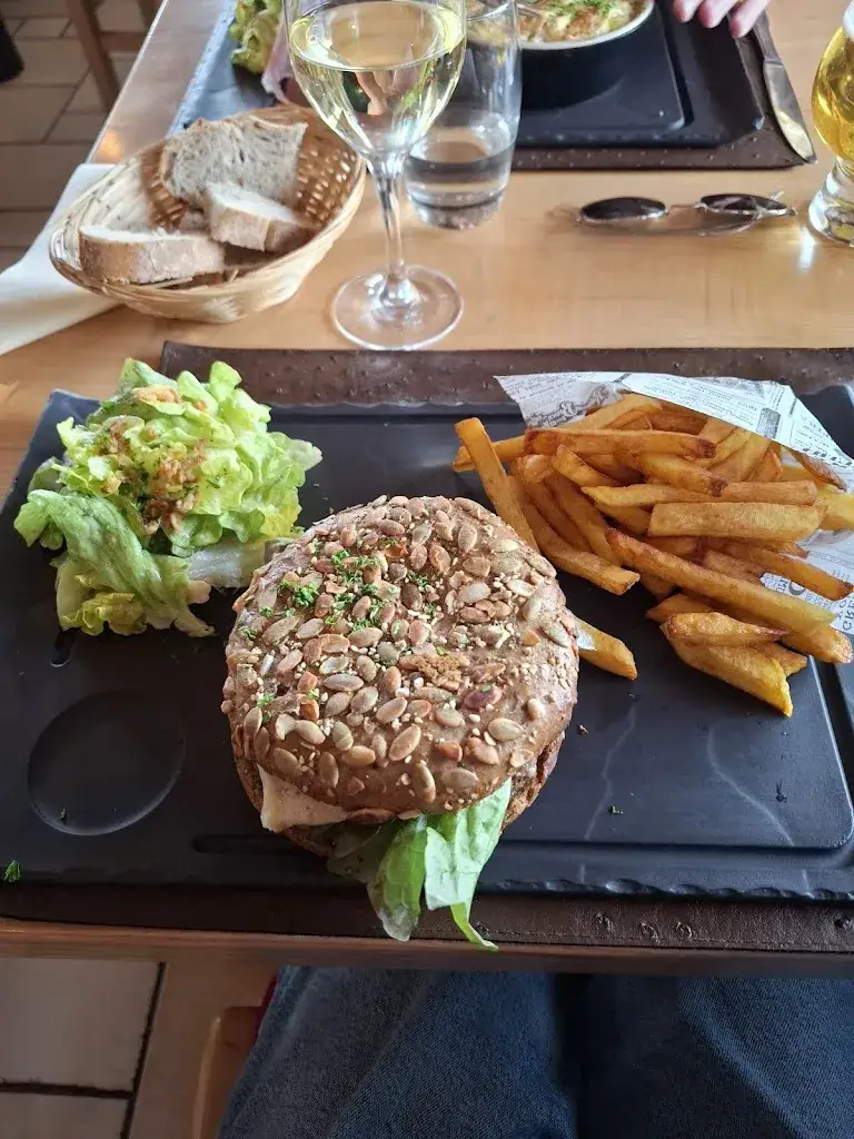 Astrée BOYET_Restaurant La Louche Percée_Saint-François-Longchamp_recensione