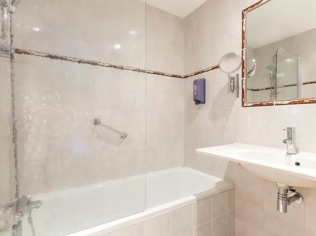 Hôtel les Cèdres Bleus_Aurec-sur-Loire_slider_image_3