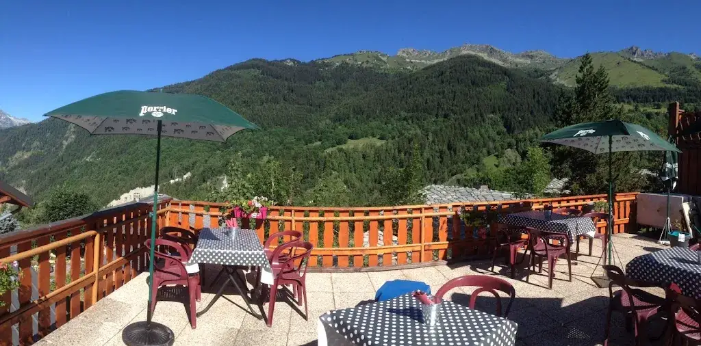 Le Slalom_Saint-François-Longchamp_slider_image_1